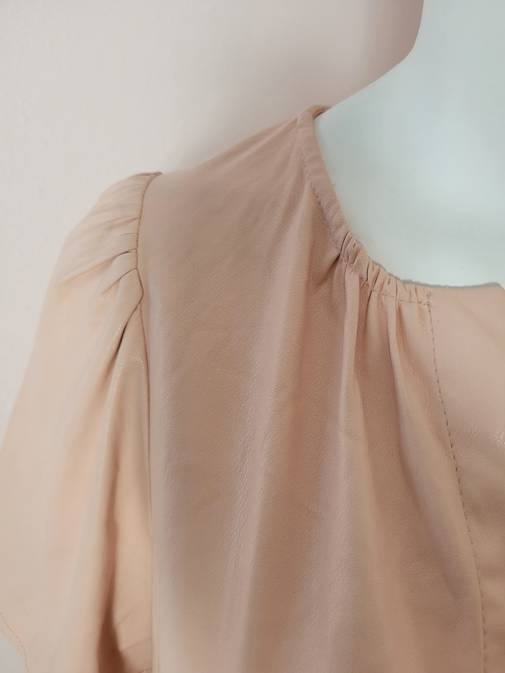Anthropologie Faux Leather Mini Dress Blush Pink Size M Short Sleeve Ruffle Hem - Picture 6 of 12